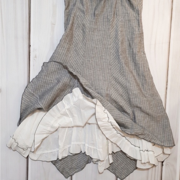 Striped Gray Dress with Lace Details - Picture 5 of 11